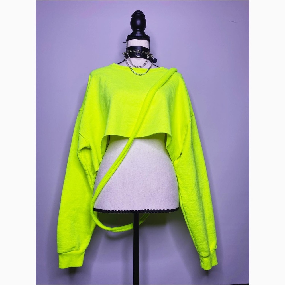 Woman’s crop top sweater